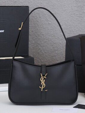 🥁YSL LE 5 À 7 HOBO BAG IN SMOOTH LEATHER NOIR